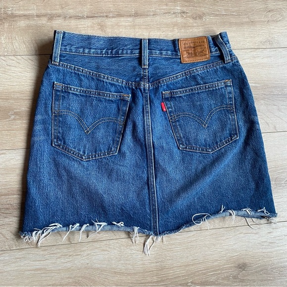 Levi’s Deconstructed vintage skirt size 28 100% cotton denim skirt button fly - Picture 6 of 13